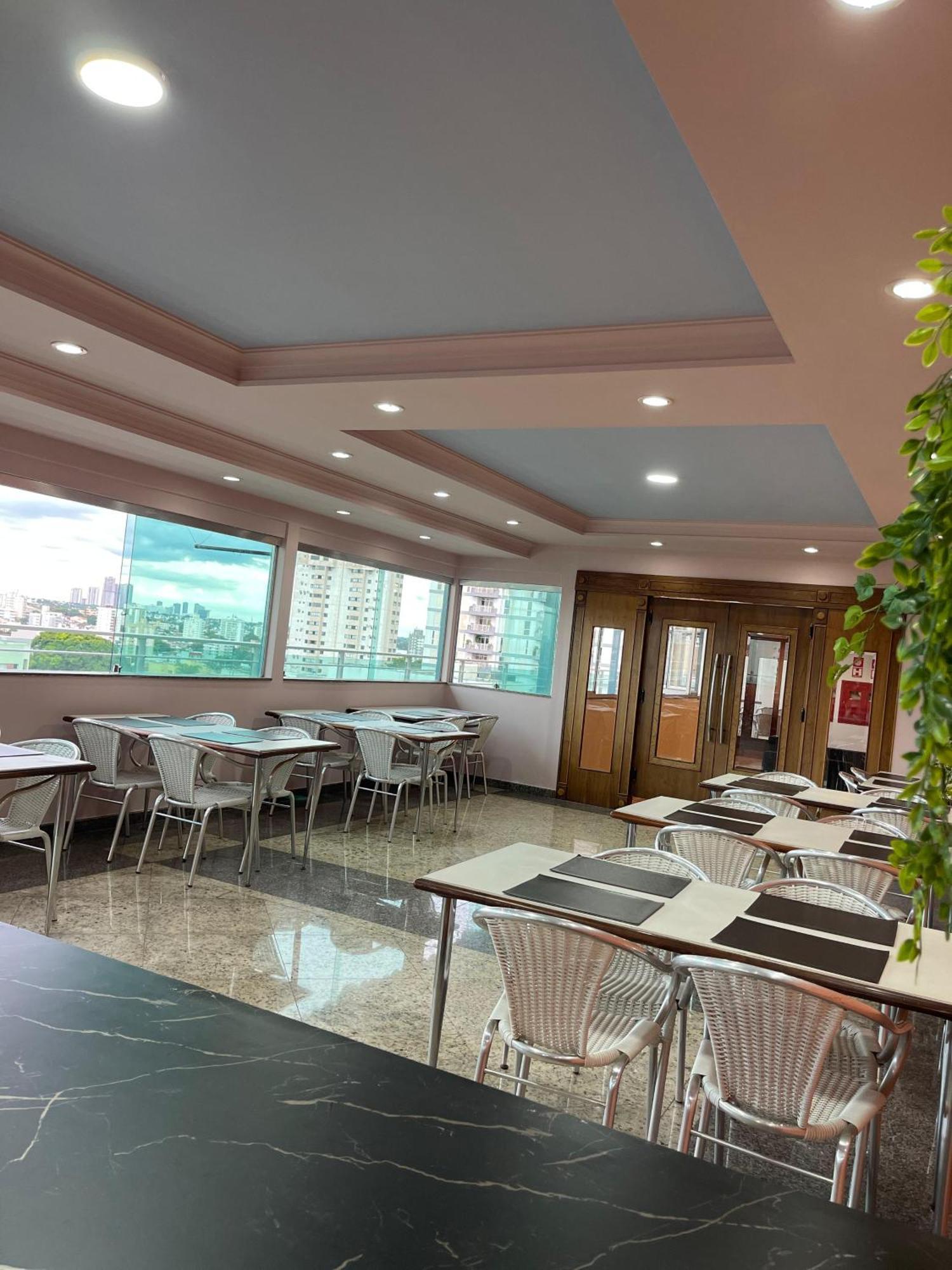 Abbas Hotel Uberlândia エクステリア 写真