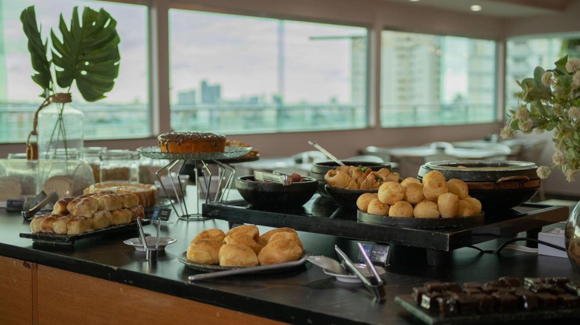 Abbas Hotel Uberlândia エクステリア 写真